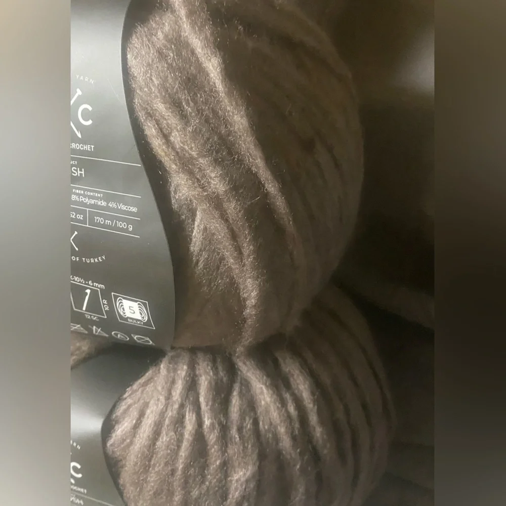 K+C PLUSH Yarn - Picture 7 of 9